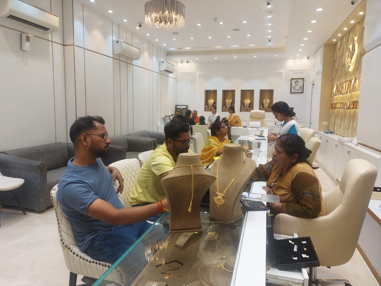 Vehicle market booms, demand for light jewellery in bullion, business increases by 30 percent