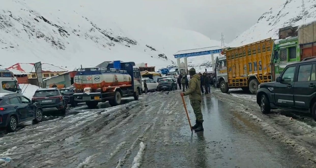 Leh, Snowfall, Drass, Minamarg, zozila
