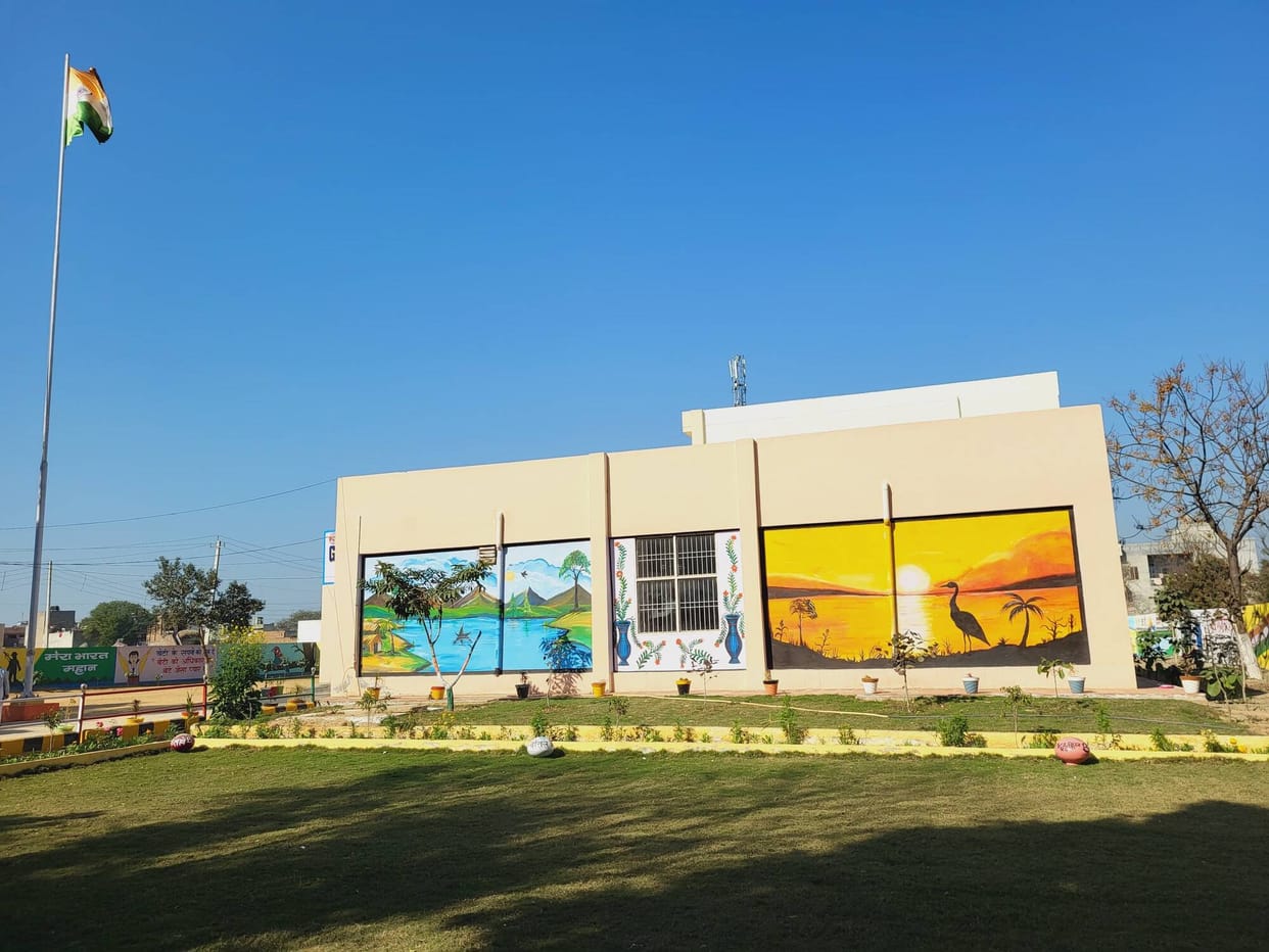 The Government Primary School in Harnampura has become the most beautiful school.
