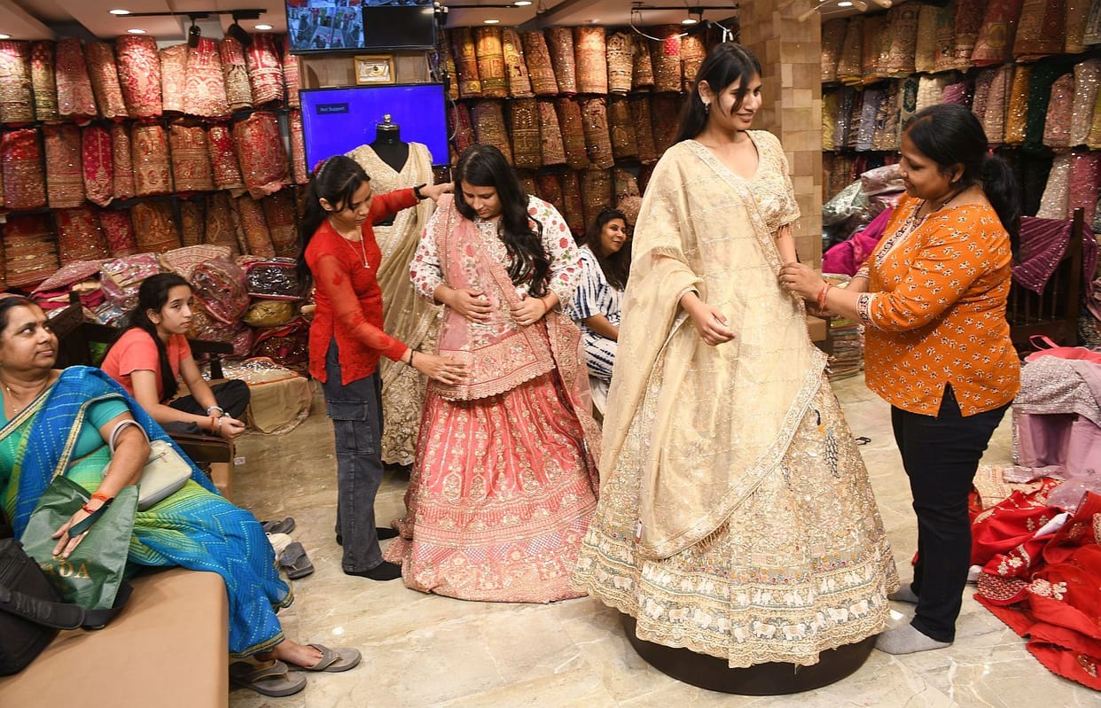 Business worth 800 crore during the Akshaya Muhurat.