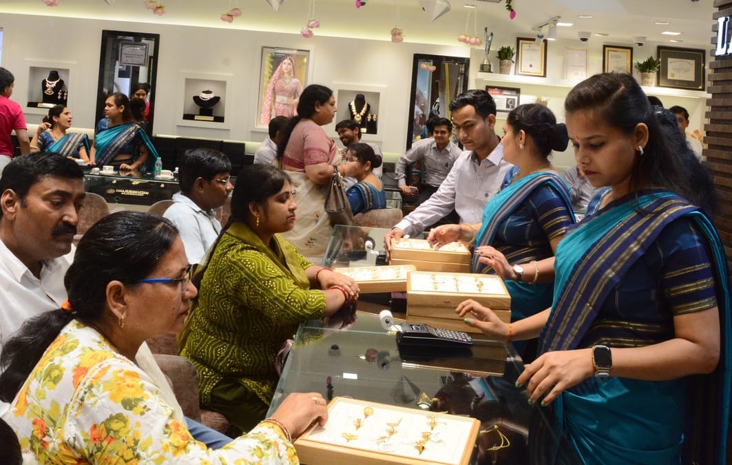 Gold and silver worth over Rs 150 crore sold, 2,000 vehicles delivered