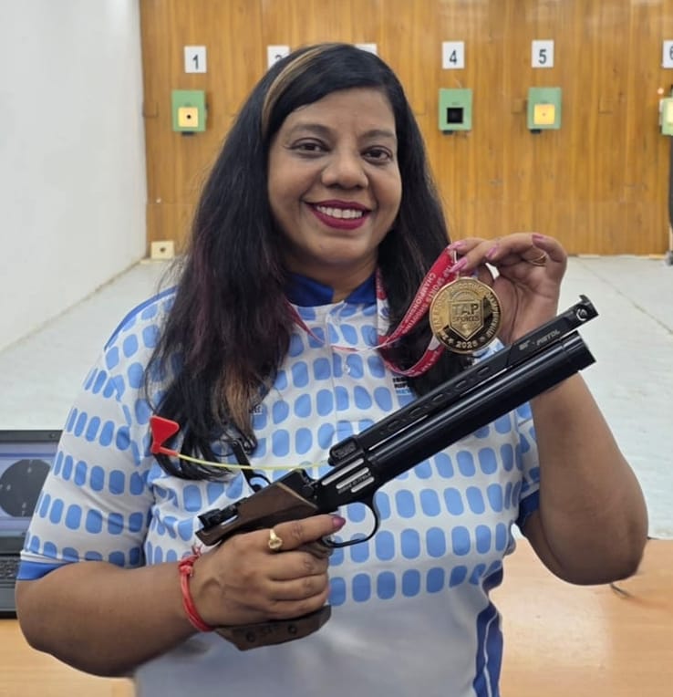 Ayodhya's Ritu Singh Wins Gold Medal at Shooting Championship