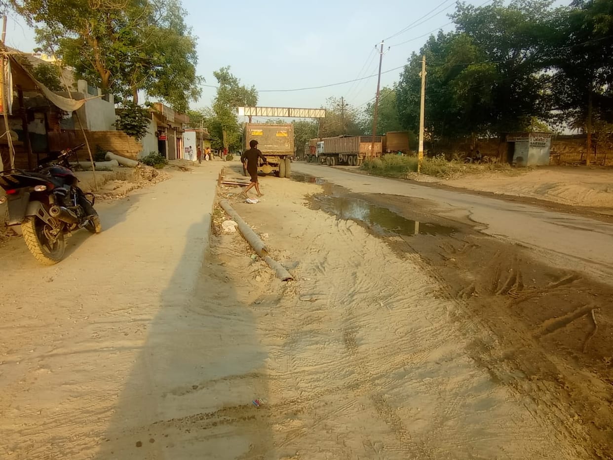Slow Pace of Parikrama Marg Widening: Project Remains Incomplete Even After Two Years