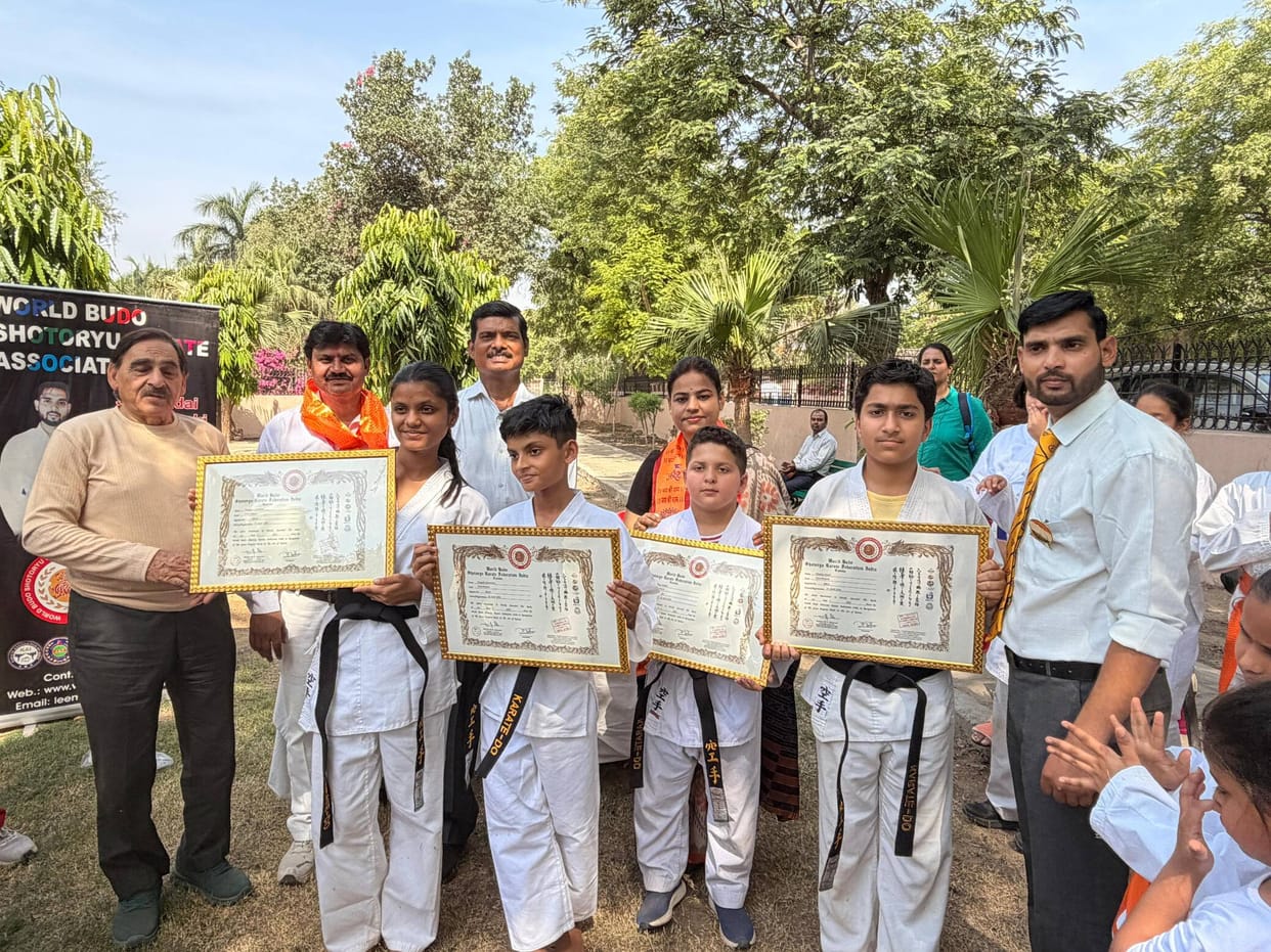 Karate: 65 players showed their strength in the belt examination