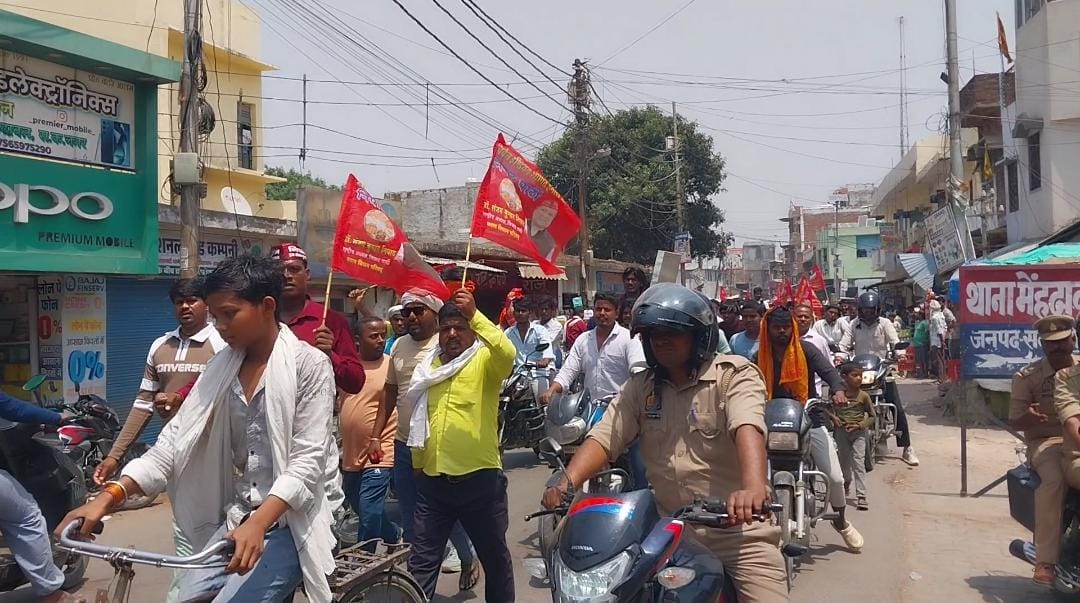 March from Menhdawal to Langdisai, Nishad Party workers met injured Akash