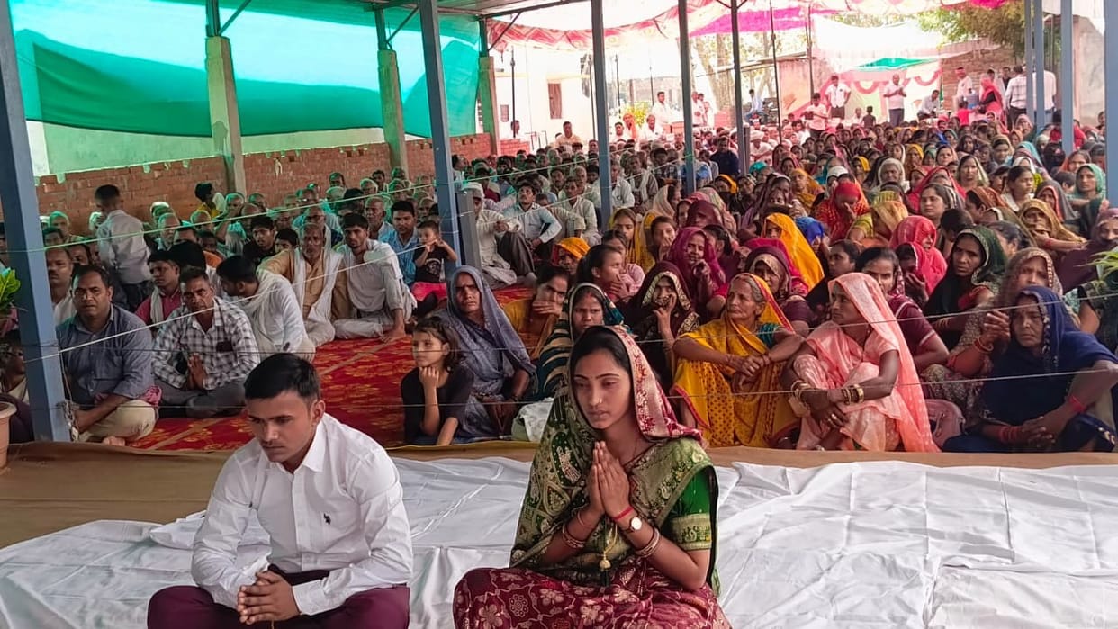 Pledge for a dowry-free marriage at the satsang venue