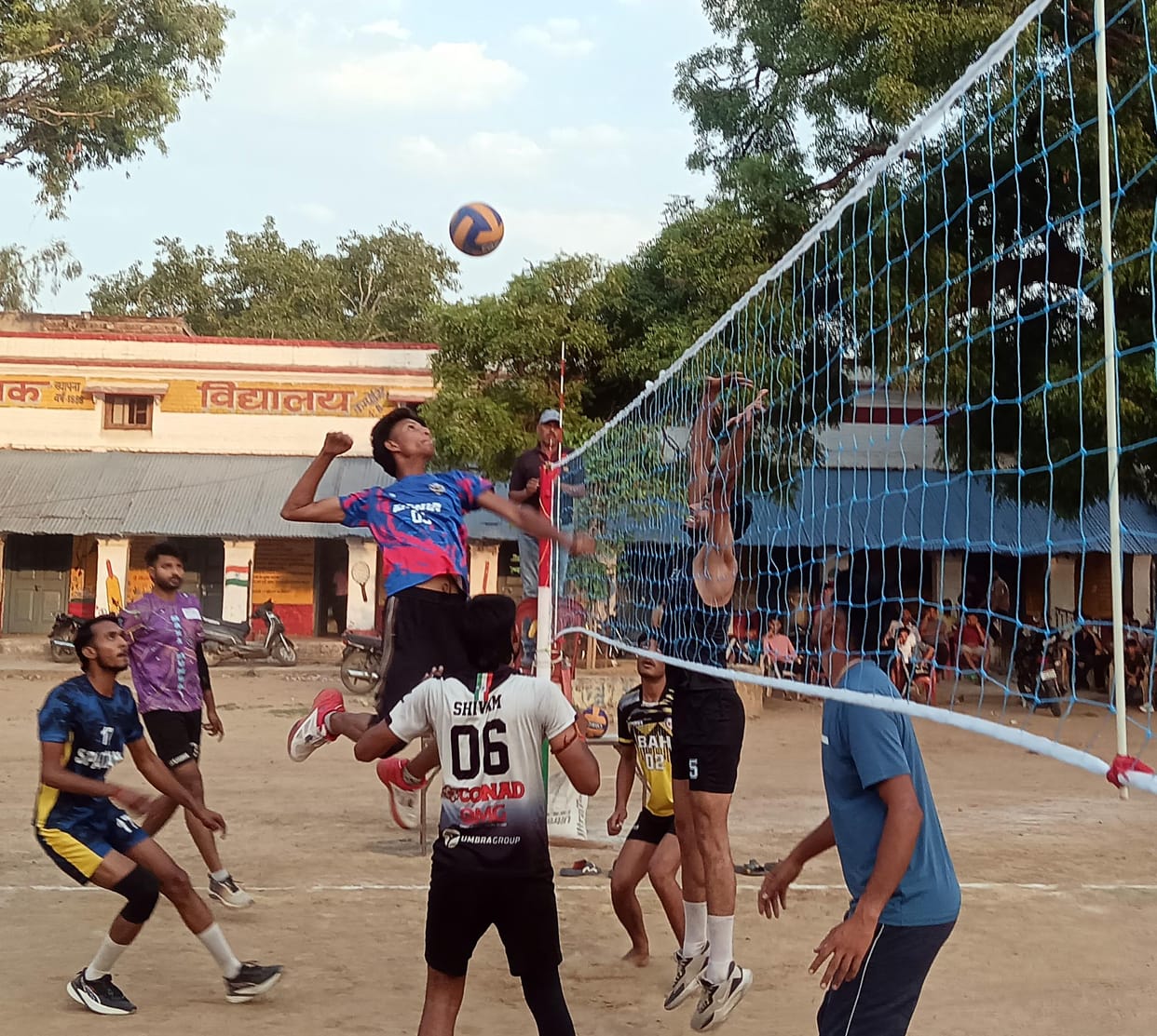 Mainpuri, Firozabad and Mathura won their respective matches in the Anil Katara Memorial State Volleyball Competition.