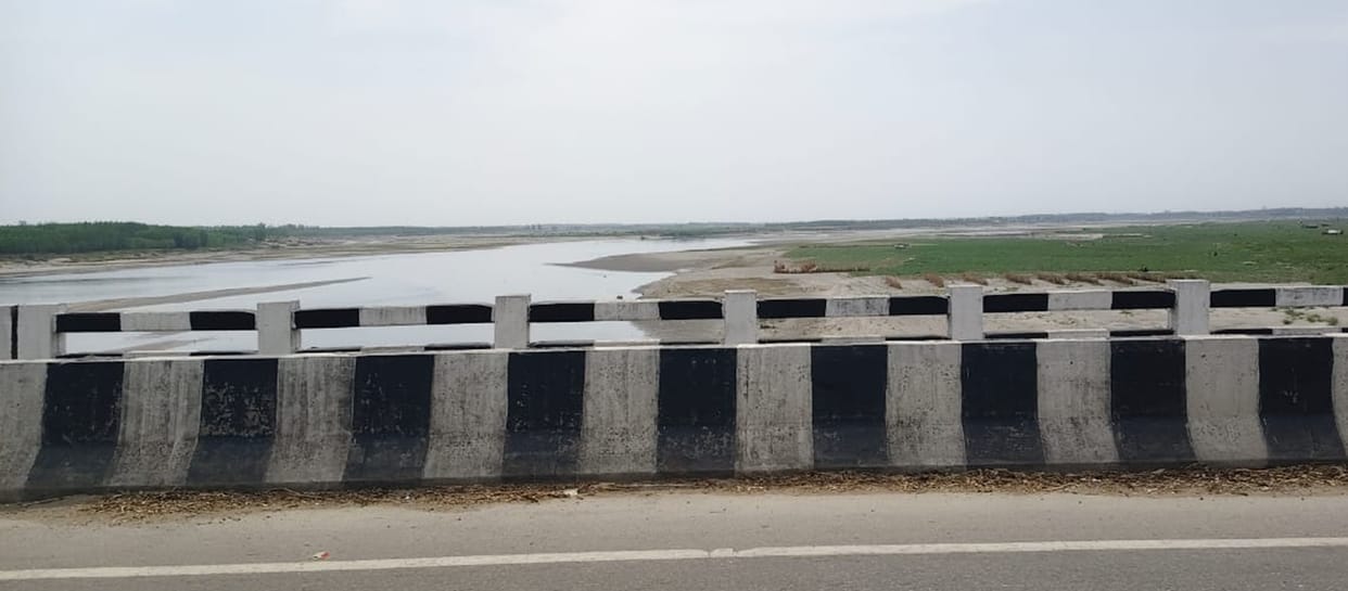 Sand dunes will be removed from the Yamuna to protect the island of Kamalpur from floods