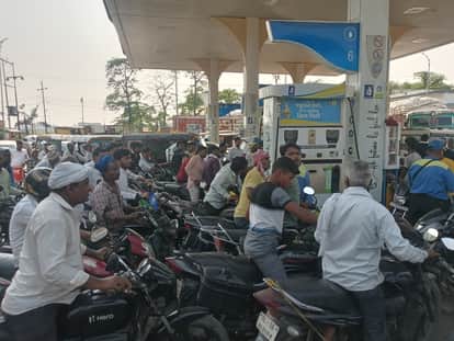 Fuel Crisis Alert: No Petrol-Diesel in Bottles or Drums, Repeat Refilling Restricted