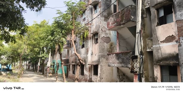 Notice issued to 352 illegal occupants of Kanshiram Colony