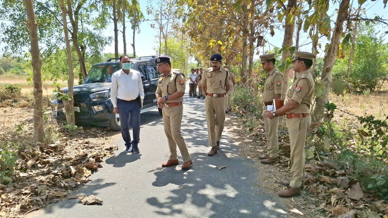 Miscreants shot the husband of District Panchayat member, serious