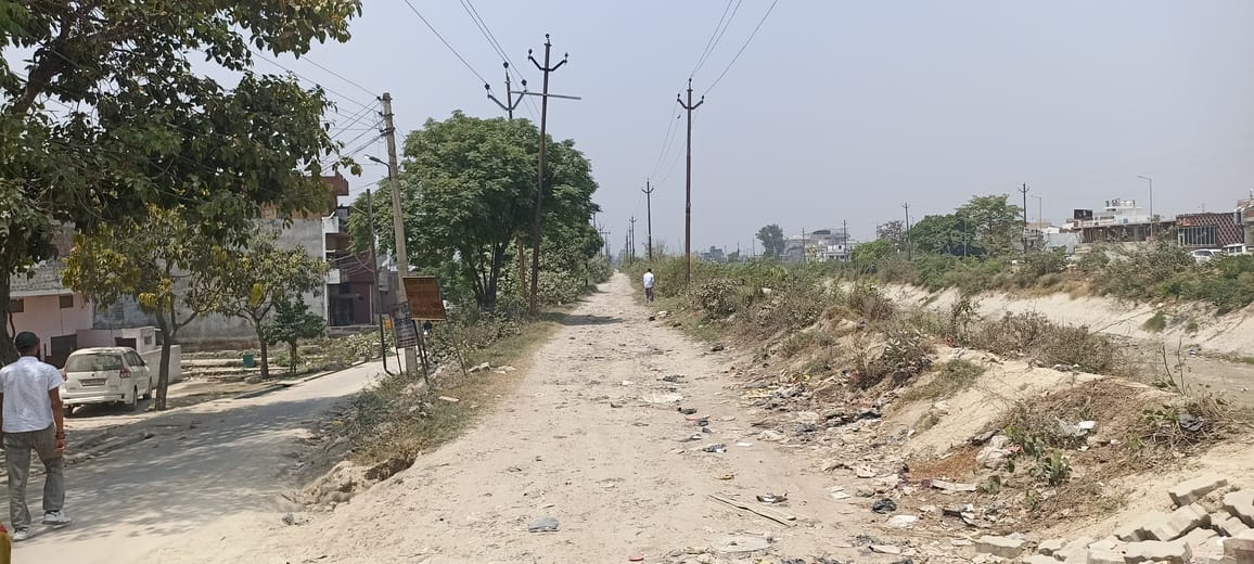 A two-lane road will be constructed along the second embankment of the Gandak Canal; approval granted.