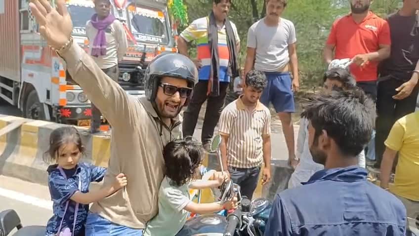 जाम के दौरान राहगीर से होती नोकझोंक। वीडियो ग्रेव