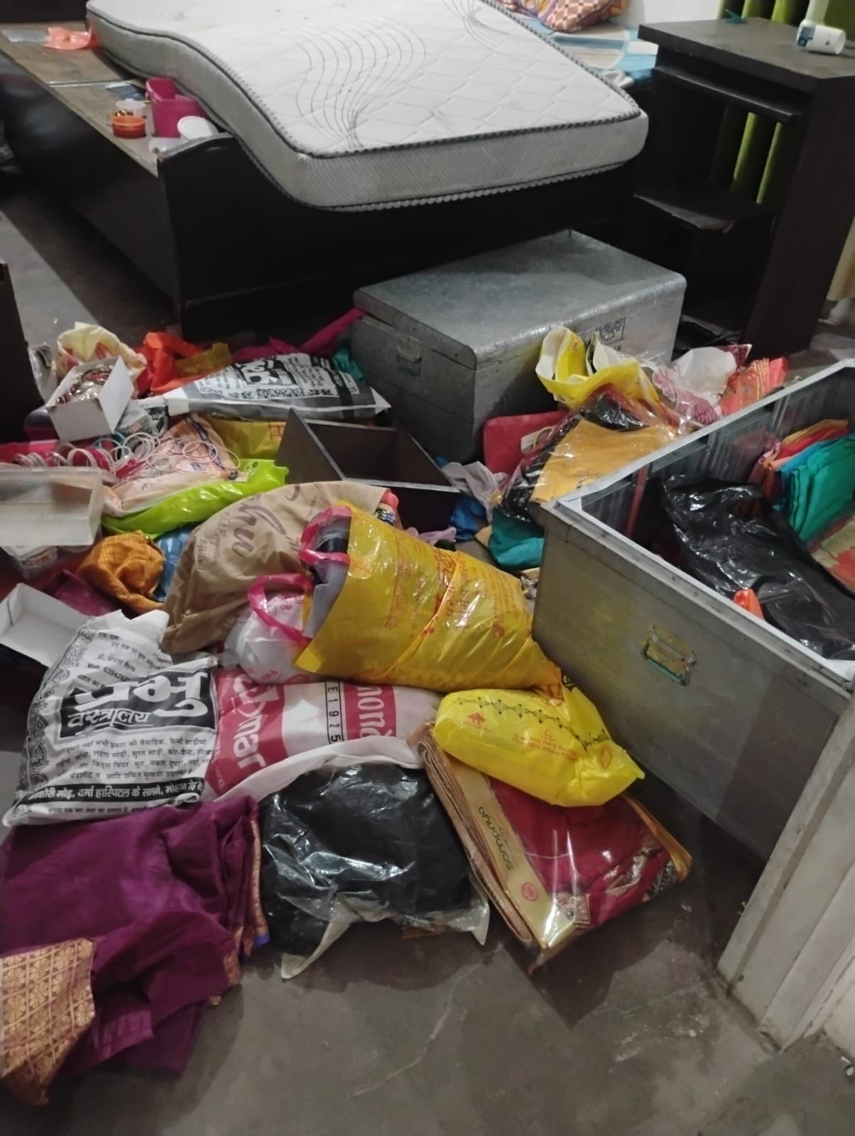 Jewellery and cash worth Rs 10 lakh stolen from software engineer's house