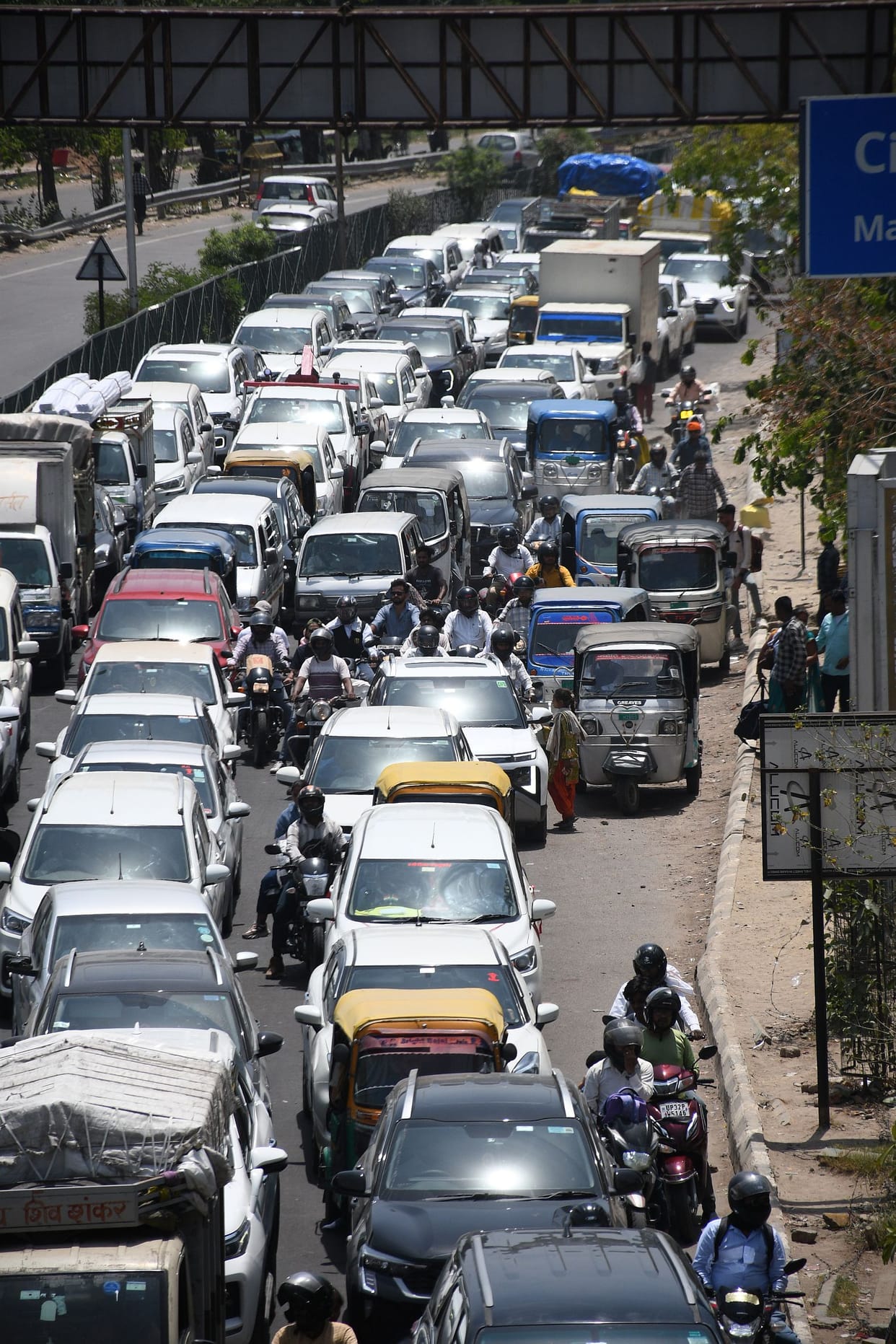 Ayodhya Road traffic is not improving