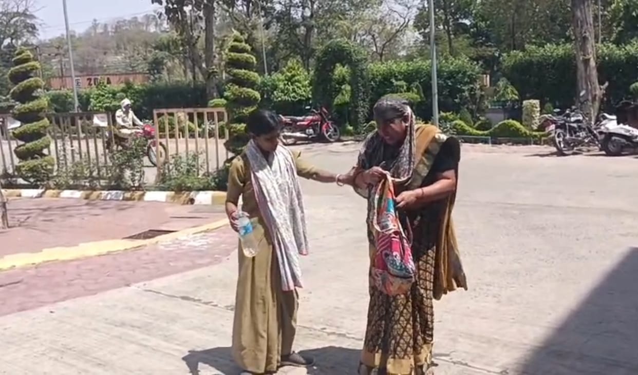 A woman poured petrol on herself at Sagar Collectorate, causing panic in her suicide attempt