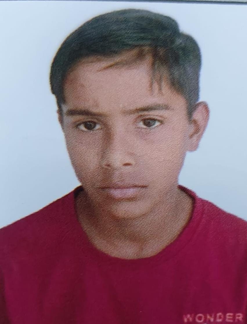 Student riding a bicycle hit by bus, dies