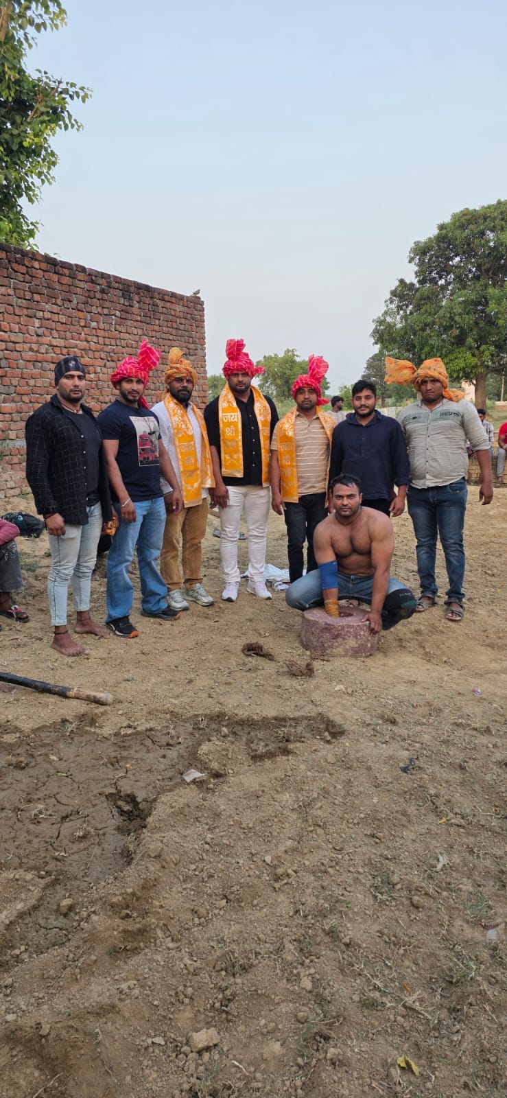 Variety Pehlwan and Ashu Triumph in Nal Competition