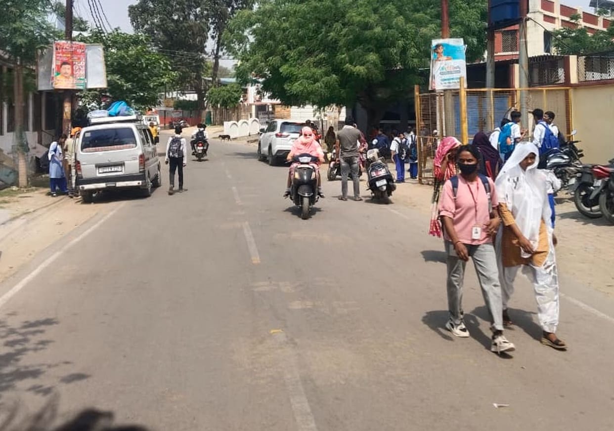 Temperature hits 41.5 degrees; heat leaves people miserable, with no signs of relief in sight