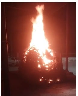 Son's funeral pyre burned in Shuktirtha...mother watched via video call in Tripura