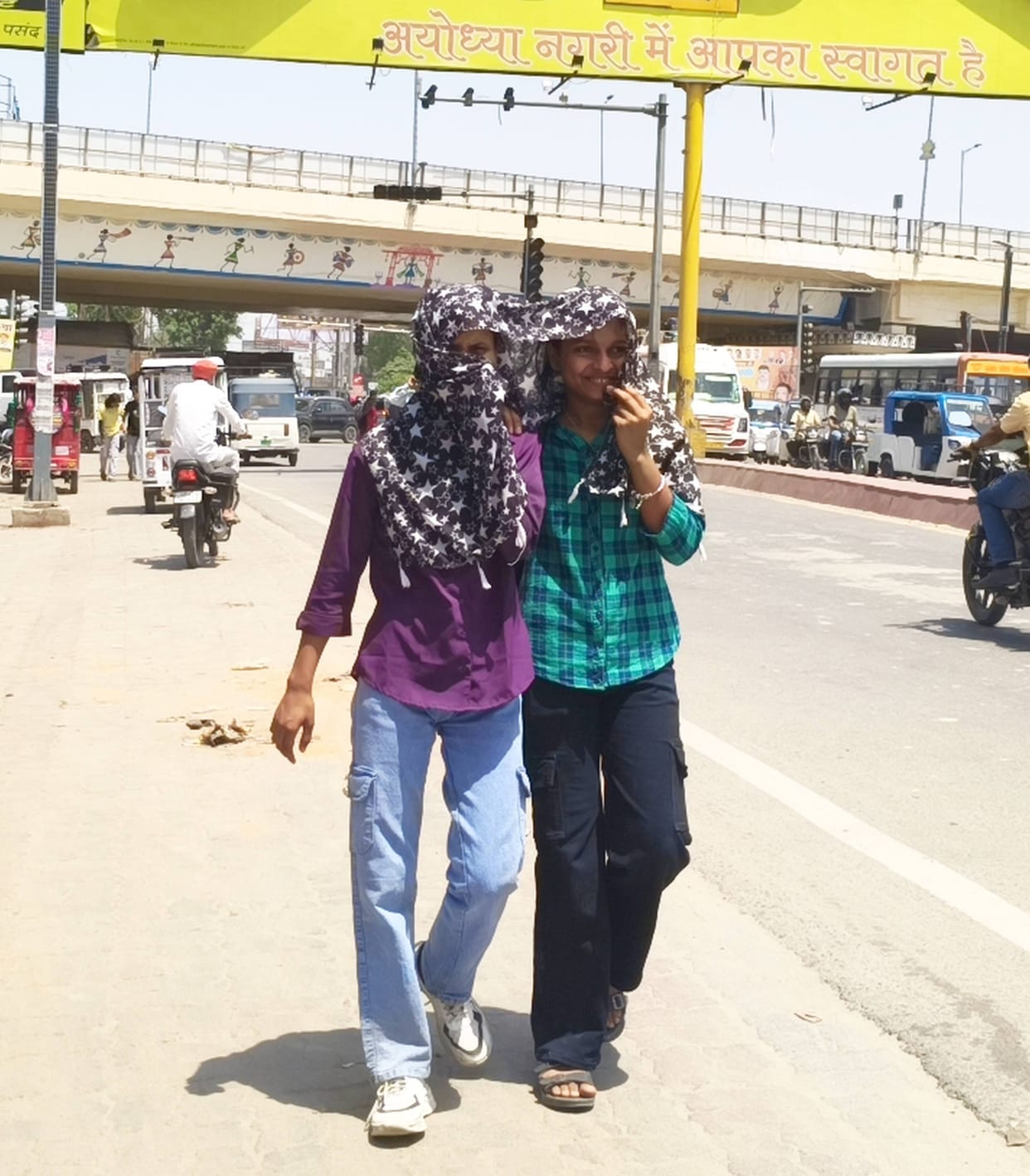 Movement on the roads has decreased due to the heatwave and scorching heat