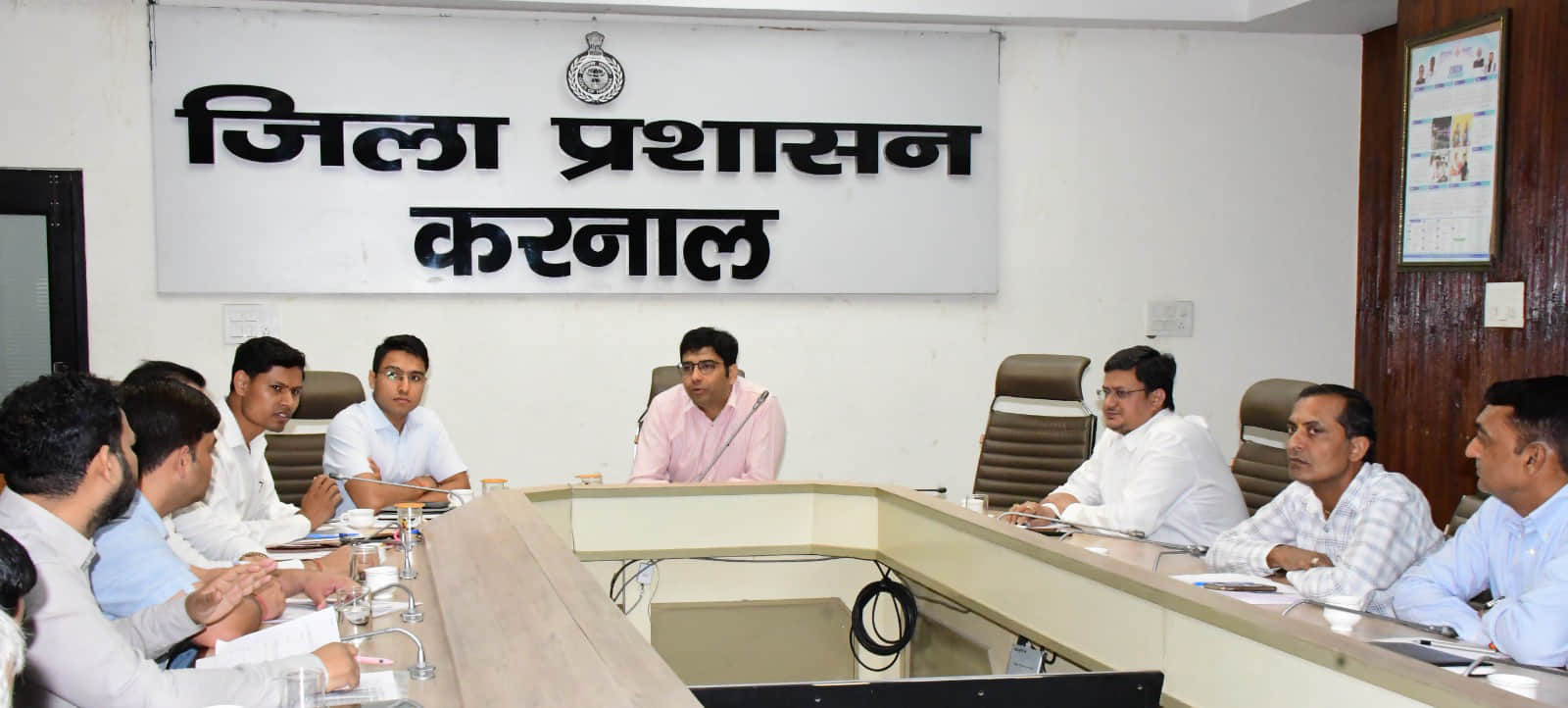  बैठक को संबोधित करते डीसी डा. आनंद शर्मा। सूचना विभाग