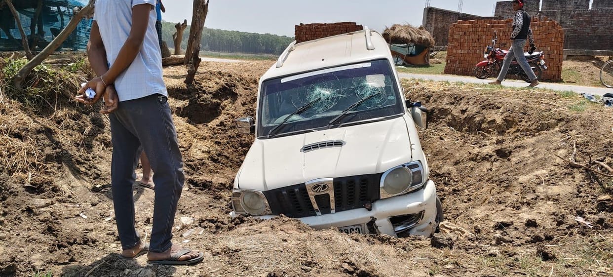 Car falls into ditch after accident, two seriously injured