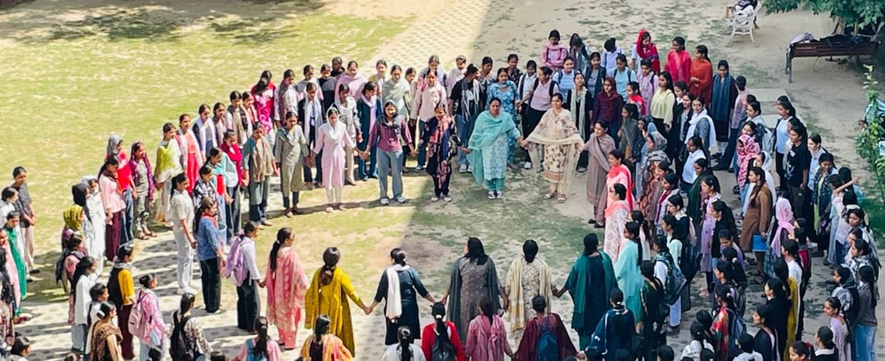 A human chain conveyed the message of women's empowerment.
