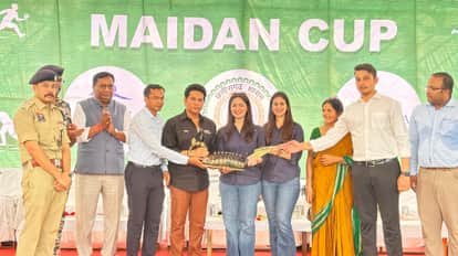 Sachin Tendulkar Inaugurates Multi-Sports Ground in Chhindnar Raises Awareness Among Children in Dantewada