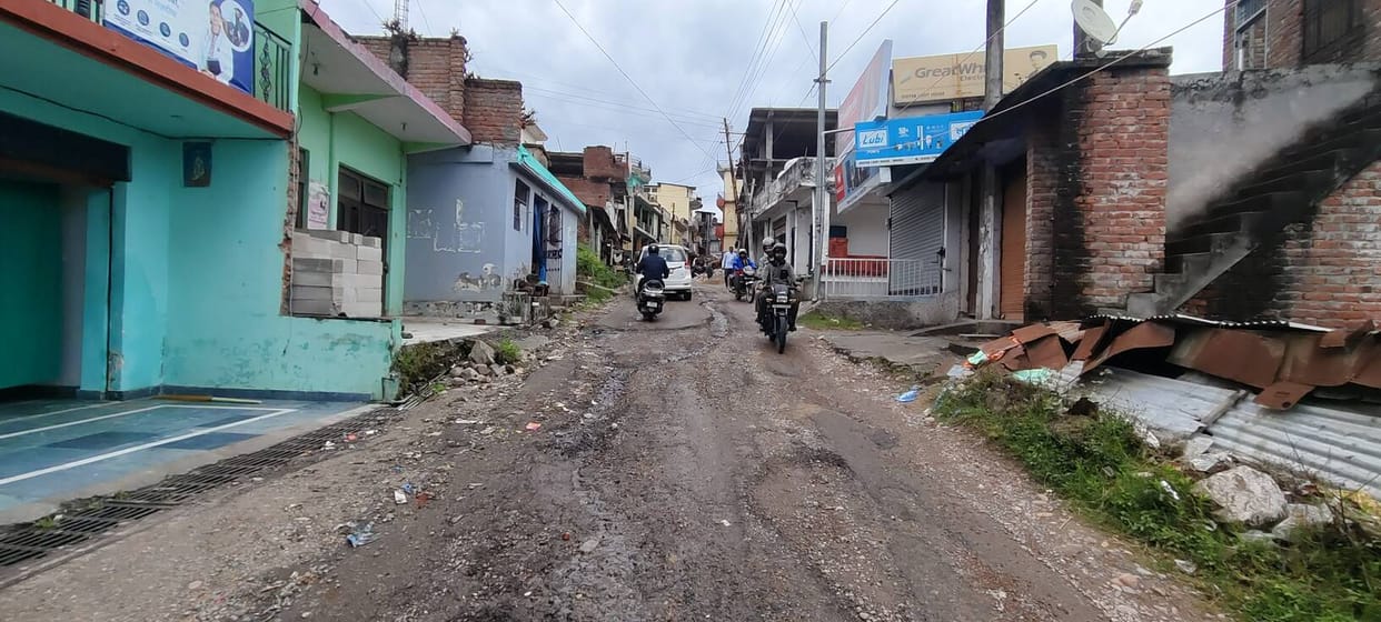 Dirty water is flooding the Diotsidh-Mahere road, responsible people are careless.