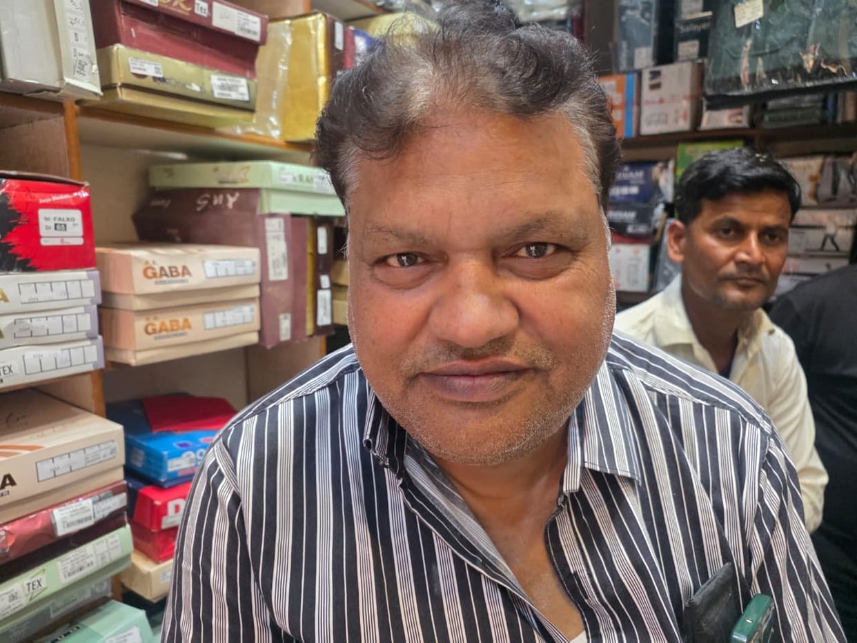 Encroachment, traffic jams and power cuts for hours cause trouble to traders