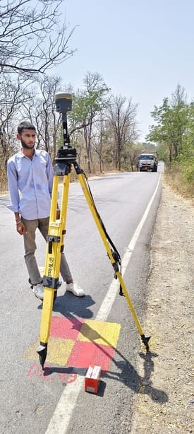 Fresh Survey for the Vindhya Expressway: Measurements Underway Up to Parsa Tola in Babhani