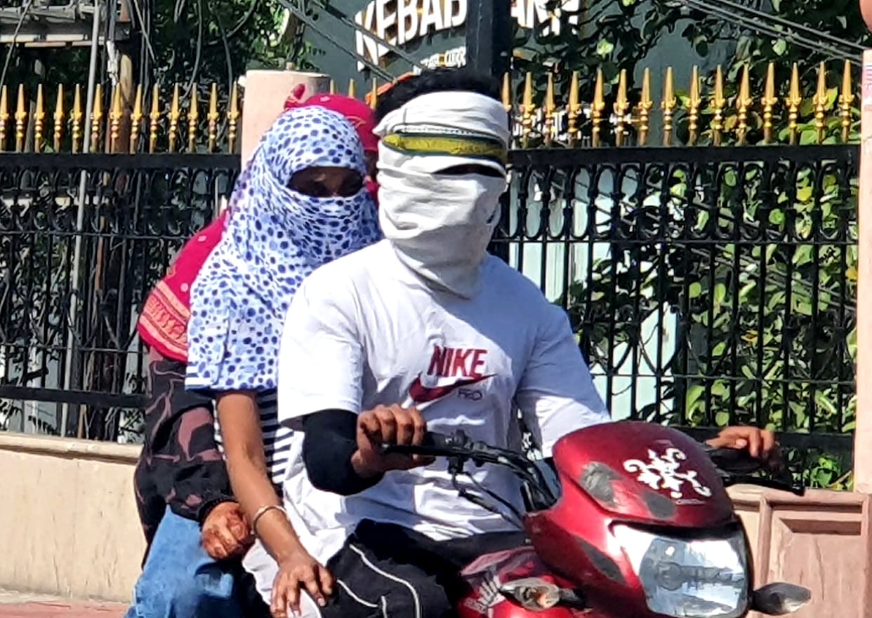 Heatwave Grips in April; Mercury Soars to 39 Degrees Celsius