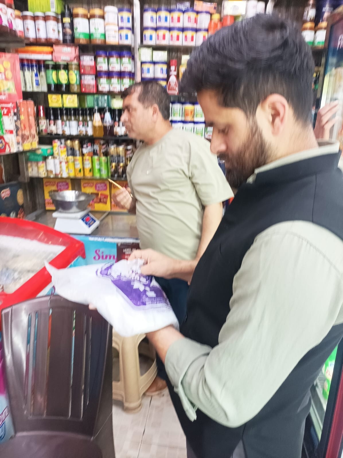 Shopkeepers slapped with a 12,000 fine; 35 kg of polythene also seized.