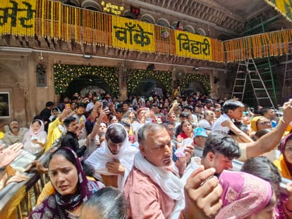 Devotees Flock for Darshan of Shri Banke Bihari