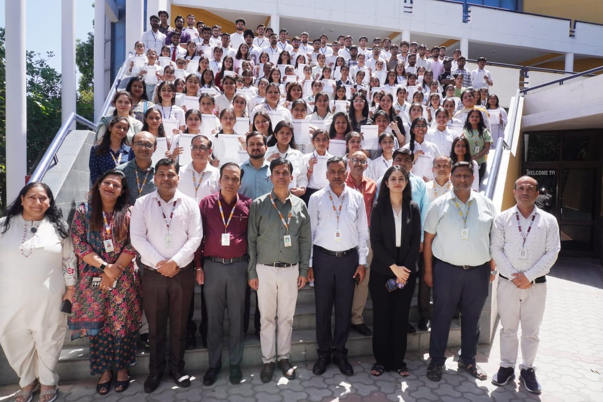 320 Students Selected for Jobs