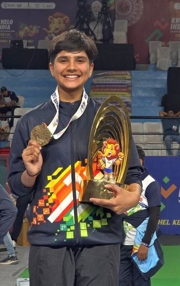 Fencer Khushi Wins Silver and Bronze Medals at the Asia Cup