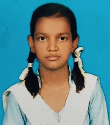 Girls Dominate UP Board Results... Sindhu Tops High School, Akriti Tops Intermediate