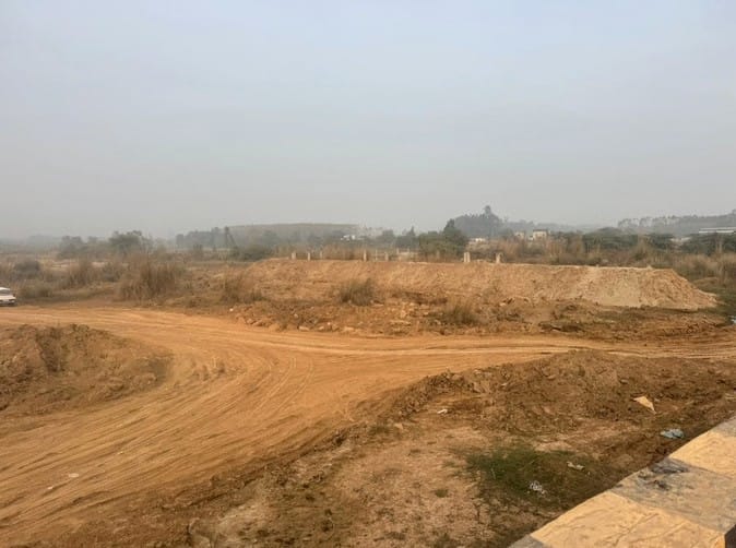 Efforts to save people living on the banks of Tangri from floods