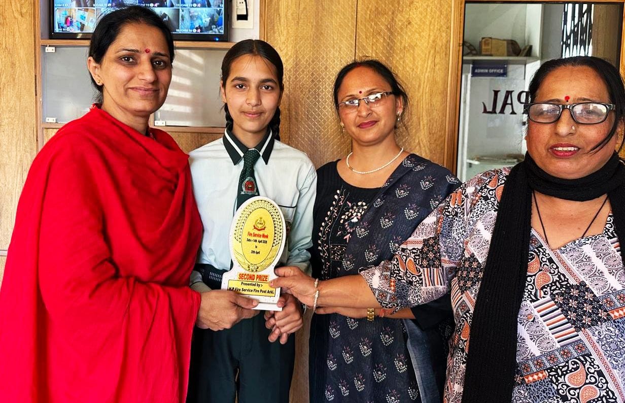 Arki's Bhanavi got second place in the poster making competition.