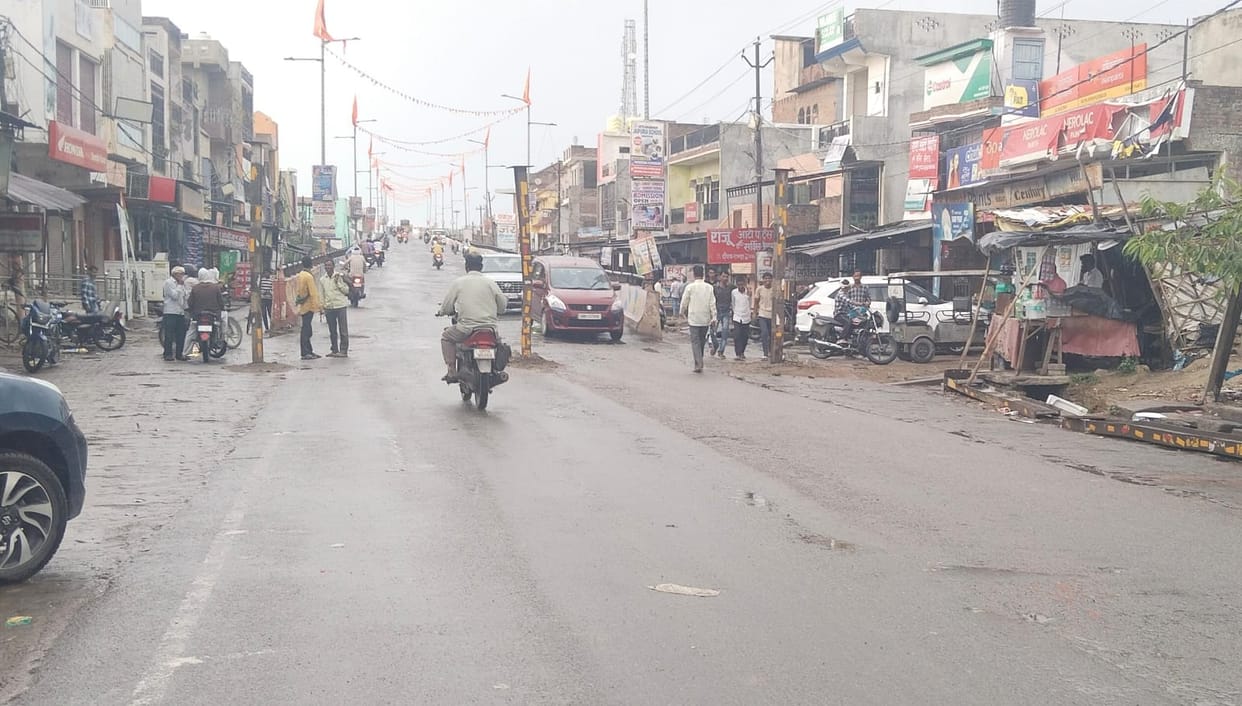 The road from Kakor headquarters to Aseni will be renovated at a cost of Rs 3 crore.