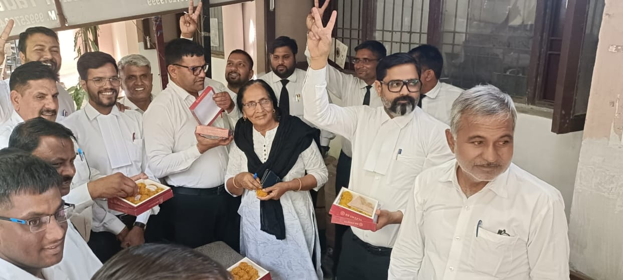 Lawyers Distributed Laddus to Celebrate Minderjeet's Victory.