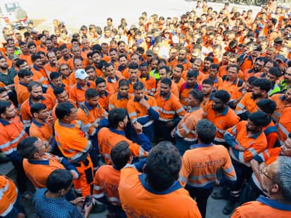 Salumber: Zawar Mines Strike Day 5, 2000 Workers Hit by Job Crisis; Serious Charges on Management