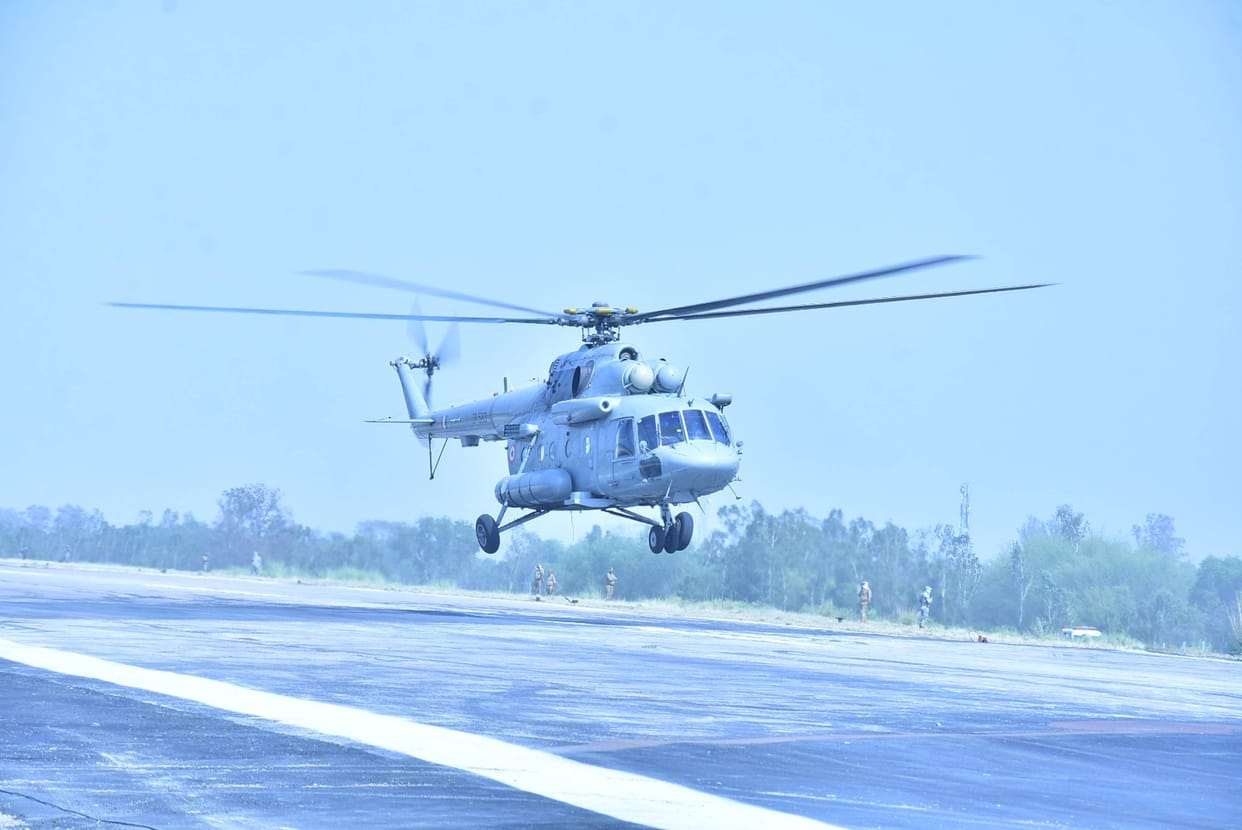 Air Force roars on the expressway