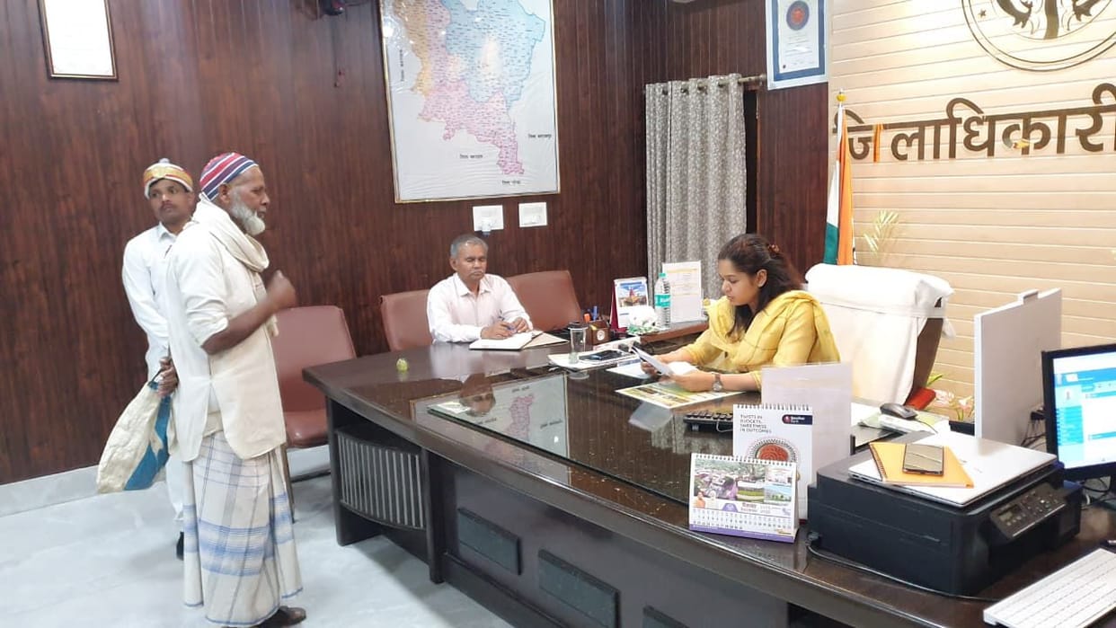 Resolve public complaints on the spot: DM