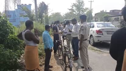 Bihar news Four people were stabbed middle road in Vaishali after vehicle was stopped hajipur