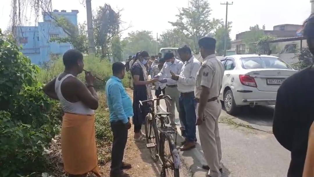 मौके पर पहुंची पुलिस