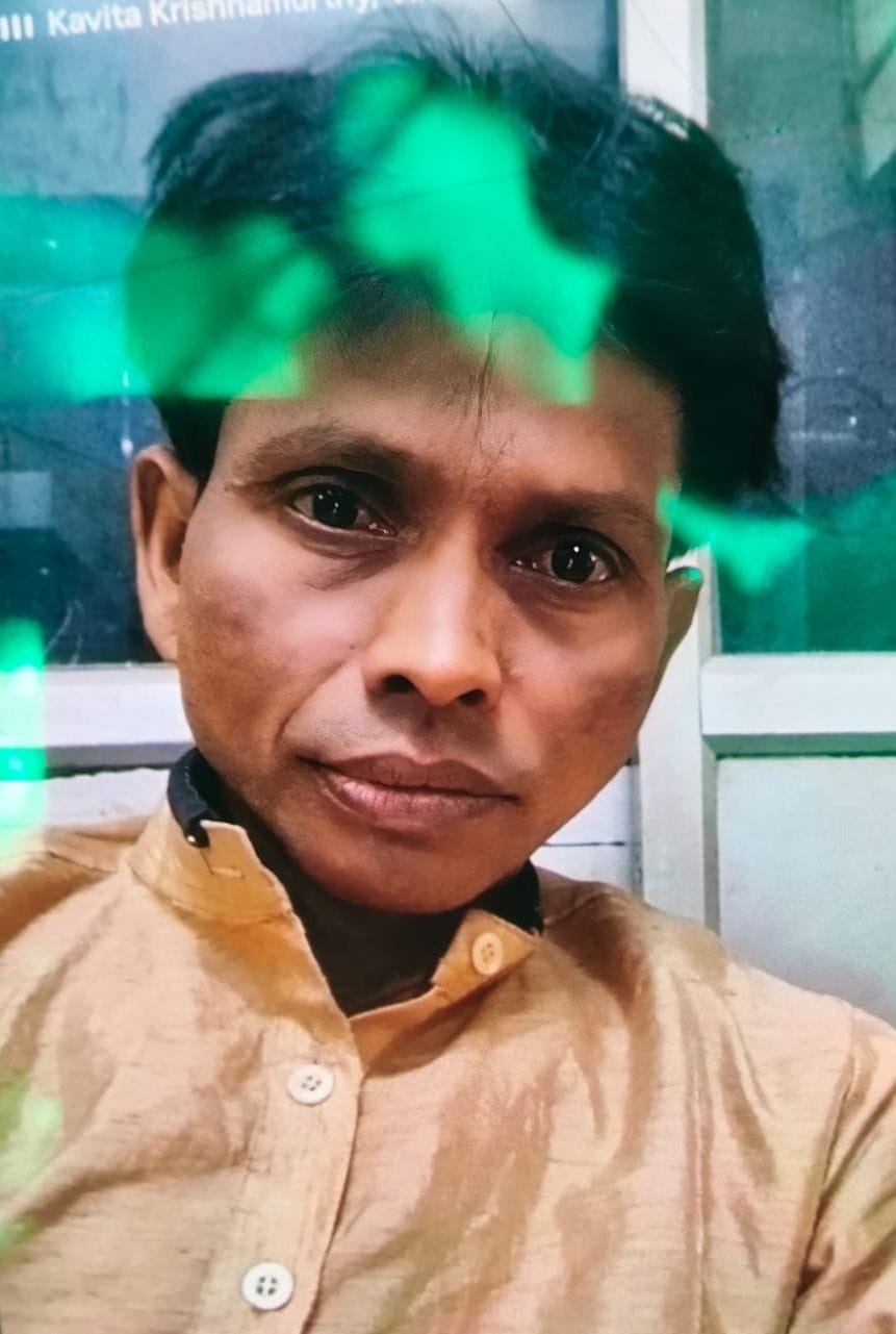 Electrician hangs himself after not getting his salary