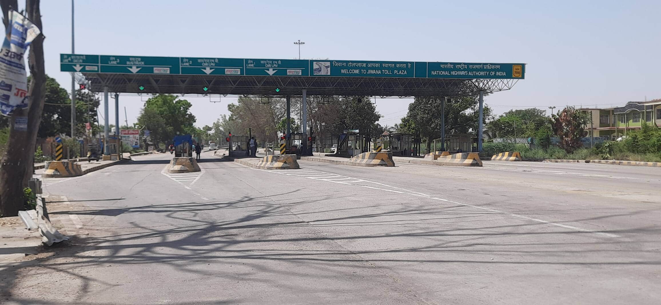 टोल की खबर से संबंधित फोटो।  दिल्ली-सहारनपुर नेशनल हाईवे स्थित जिवाना टोल । संवाद