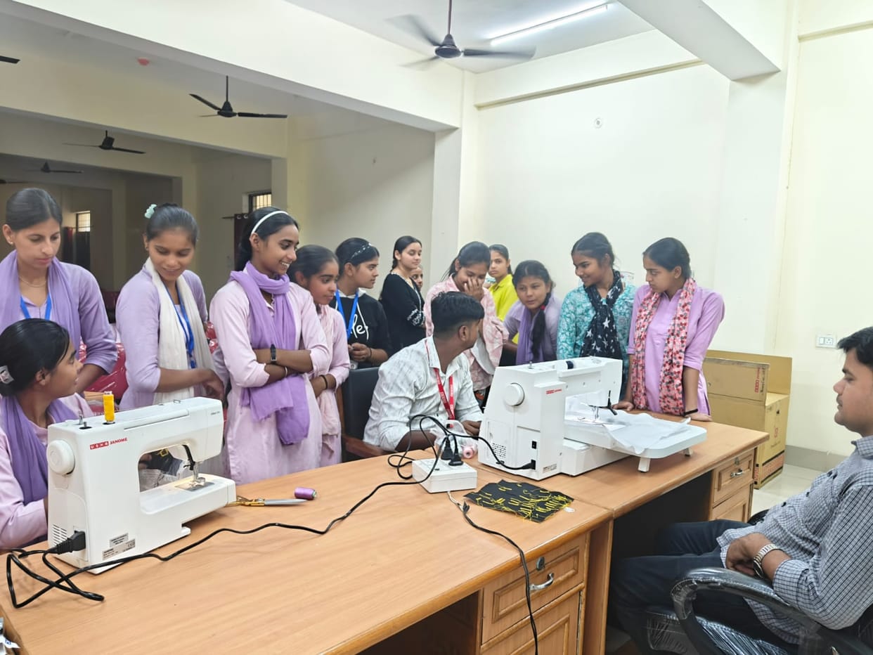 Three-day sewing training concludes, message of becoming self-reliant